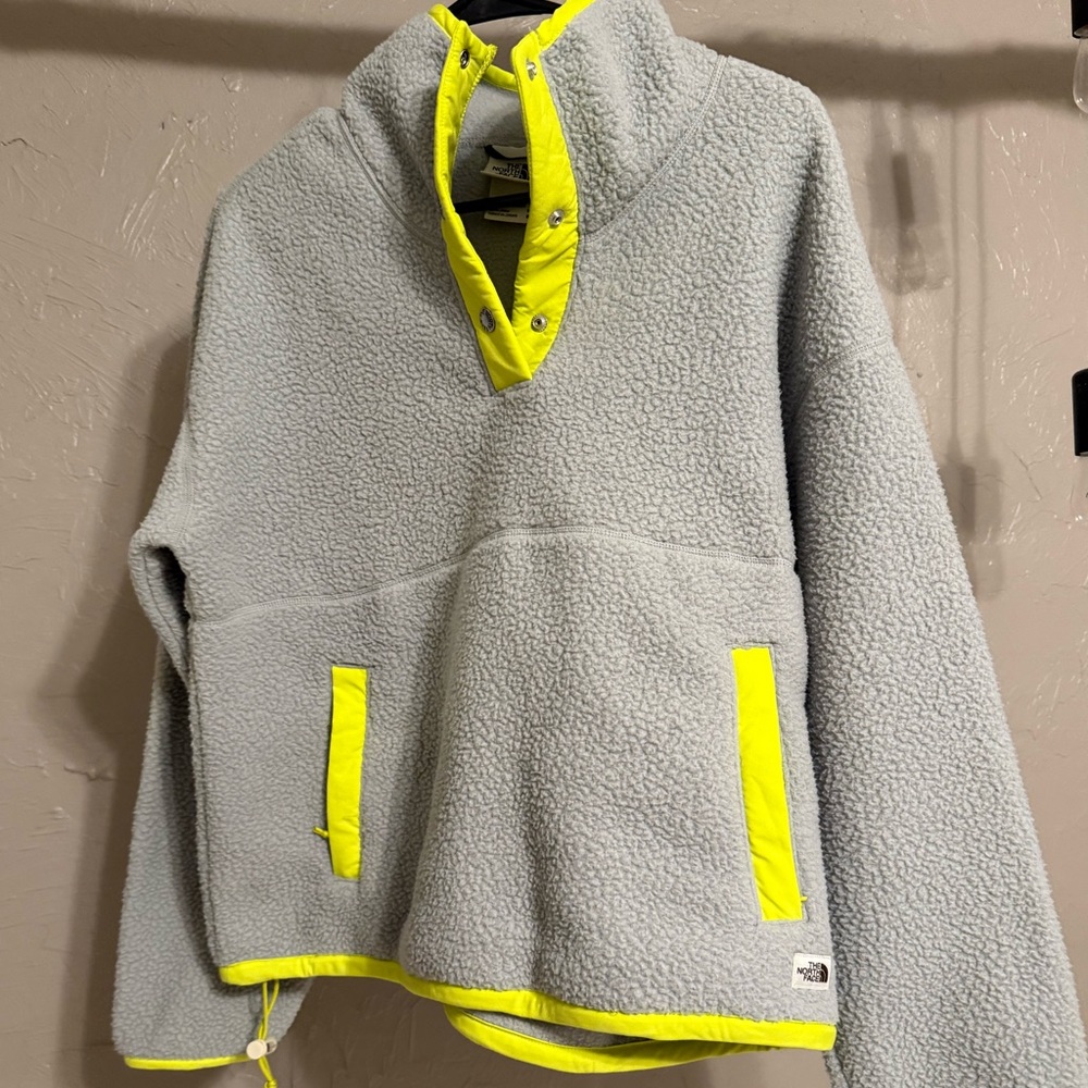 The North Face Women Cragmont 1/4 Snap Jacket 7115